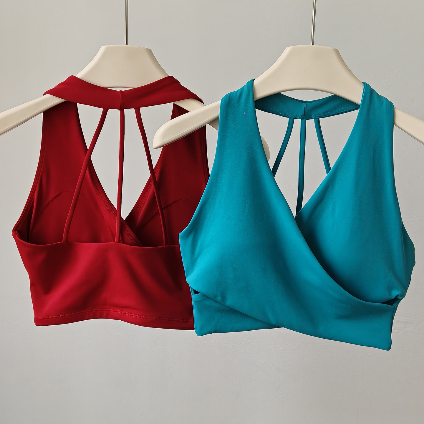 All-in-one Cross V-neck Sports - огляд і ціна Pilates Yoga One